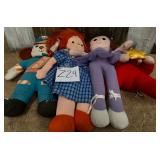 81 - LOT OF FOUR COLLECTIBLE DOLLS (Z24)
