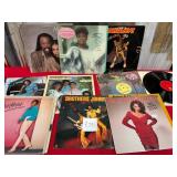 81 - MIXED LOT OF VINYL RECORDS (Z273)