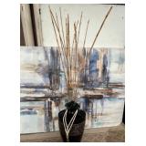 502 - DECORATIVE VASE WITH DRIED REEDS (M8)