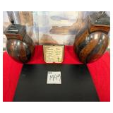 502 - HOME DECOR URNS, SERENITY PRAYER (M49)