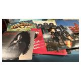 502 - MIXED LOT OF VINYL RECORDS (Z312)