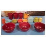 11 - MIXED LOT OF FIESTA CERAMIC DISHWARE (L77)