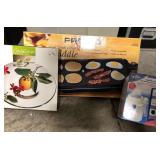 464 - ELECTRIC GRIDDLE, PLATTER,  BOTTLE WARMER