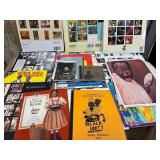81 - MIXED LOT BLACK AMERICANA COLLECTIBLES (Z26)