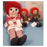 81 - LOT OF THREE COLLECTIBLE DOLLS (Z04)