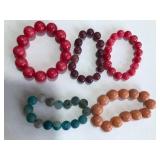464 - LOT OF BEADED BRACELETS (A43)