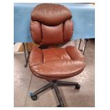 11 - HOME OFFICE DESK CHAIR (L6)