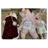 81 - LOT OF THREE COLLECTIBLE DOLLS (Z22)