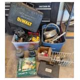 N1 - MIXED LOT OF GARAGE/ AUTOMOTIVE ITEMS (G43)