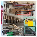 N1 - MIXED LOT OF HAND TOOLS (G13)