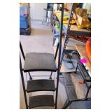 N1 - STEP LADDER, PORTABLE WORKBENCH (G113)