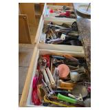 N1 - LARGE MIXED LOT OF KITCHEN UTENSILS (K5)
