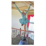 N3 - BALLERINA STATUE 53'T (F1)