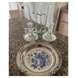 S3 - LAGER GLASSES, CRUET SET, DECORATIVE TRAY