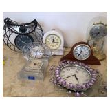 S3 - LOT OF SEVEN CLOCKS (A44)