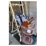 S3 - STEP LADDER, THREE-TIER SIDE TABLE, KNIFE SET