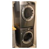 J3 - STACKED LG WASHER/DRYER SET (LR12)