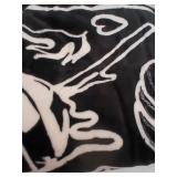 J3 - TWIN SIZE BLANKET (R97)