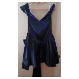 J3 - SHORT OFF-THE-SHOULDERS DRESS (R104)