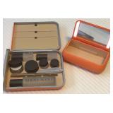 J3 - SHELL WELL COSMETIC CASES (M51)