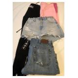 J3 - MIXED LOT OF PANTS (M57)