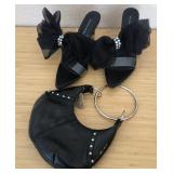 J3 - PAIR OF BLACK SHOES & PURSE (L233)