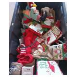 J3 - LOT OF CHRISTMAS DECORATIONS (G24)