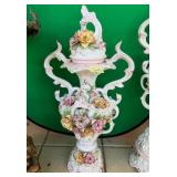 N3 - DRESDEN-STYLE CENTERPIECE VASE (G92)