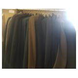 N3 - LOT OF MEN'S CLOTHING (M205)