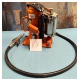 494 - AIR HYDRAULIC BOTTLE JACK (K11)