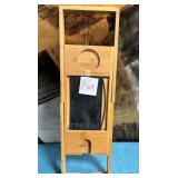 K - GUILLOTINE ILLUSION PROP (P104)