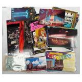 11 - VINTAGE LAS VEGAS POSTCARDS (Y76)