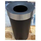 11 - ROUND TRASH CONTAINER