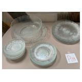 K - GLASS PLATES & BOWLS (P28)