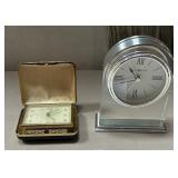 K - LOT OF TWO CLOCKS (P55)