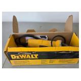 J1 - DeWALT GRIINDER (G34)