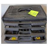J1 - TOOL CHEST WITH HAND TOOLS (G38)