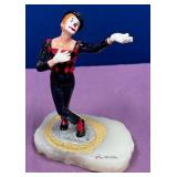 11 - RON LEE CLOWN FIGURINE (Y165)