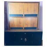 17 - MID-CENTURY CABINET WITH HUTCH