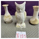 11 - THREE PIECES COLLECTIBLE BELLEEK (N177)