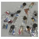 11 - LOT OF COLLECTIBLE GOLF BALL MARKERS (Y71)