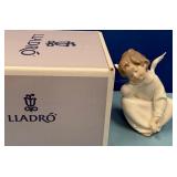 N - LLADRO PORCELAIN FIGURINE (N38)