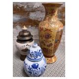 11 - VINTAGE DECORATIVE VASE & GINGER JARS (N344)