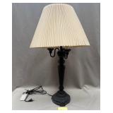 17 - VINTAGE TABLE LAMP WITH SHADE (C6)
