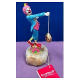 11 - RON LEE CLOWN FIGURINE (Y160)