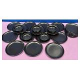 11 - LOT OF BLACK DISHWARE (Y41)