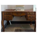 17 - FUTURA MODEL 900 CABINET SEWING MACHINE