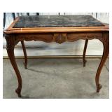 11 - VINTAGE SIDE/ACCENT TABLE (F7)
