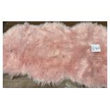 11 - FAUX FUR THROW (N405)