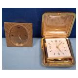 11 - LOT OF TWO CLOCKS (N81)